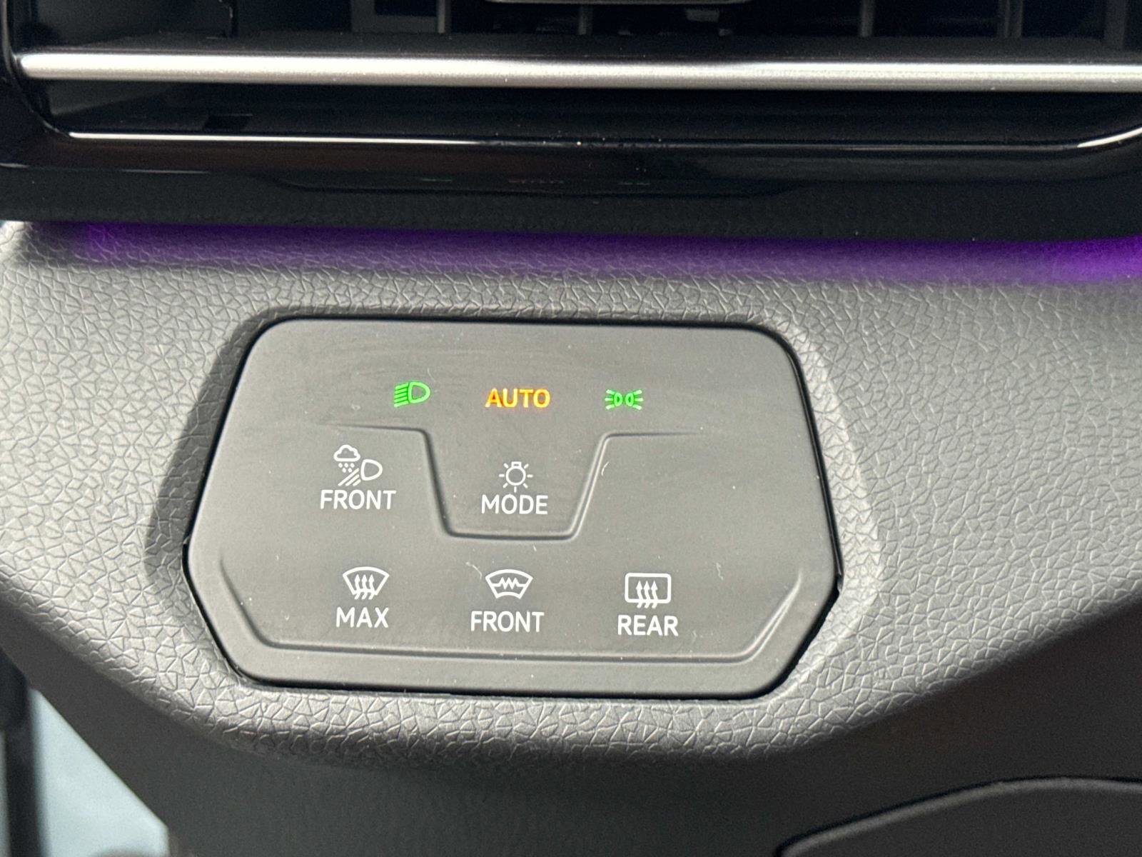 Certified 2023 Volkswagen ID.4 Pro S image 28