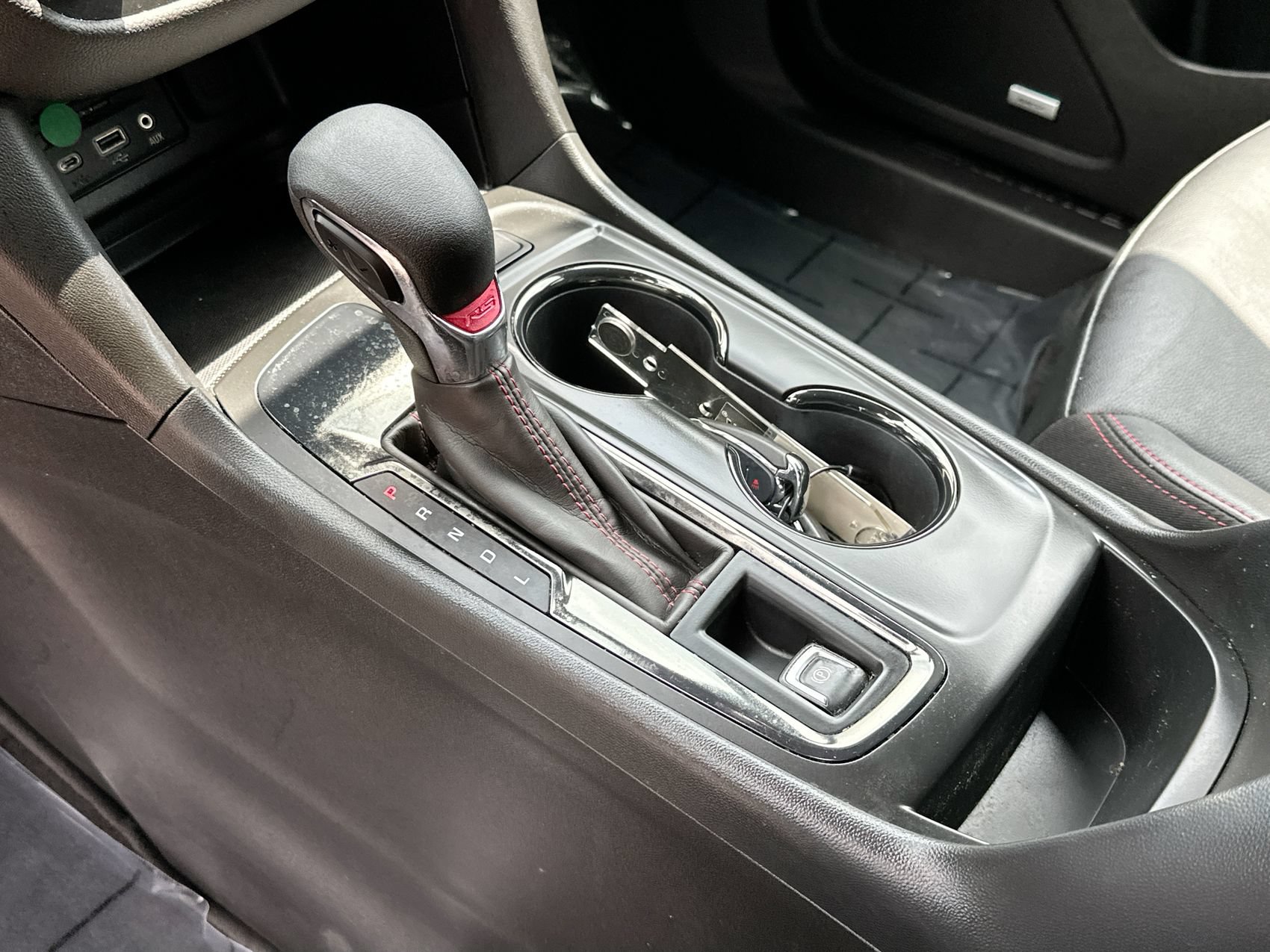 Used 2022 Chevrolet Equinox RS w/ RS Leather Package FWD image 20