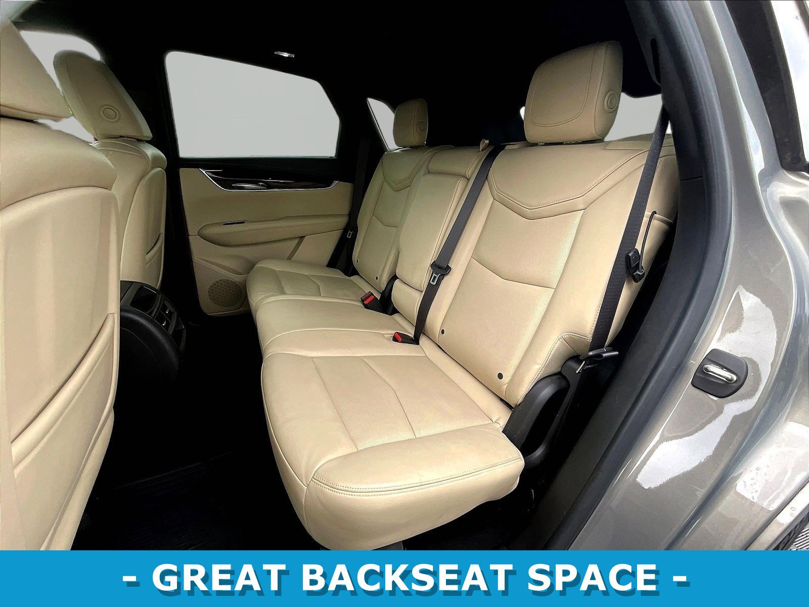 Used 2018 Cadillac XT5 Luxury w/ Driver Awareness Package FWD image 22