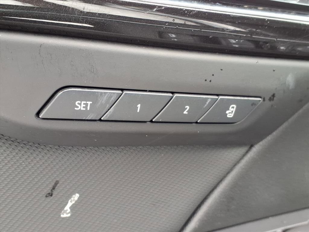 Certified 2025 Buick Envision Preferred image 9