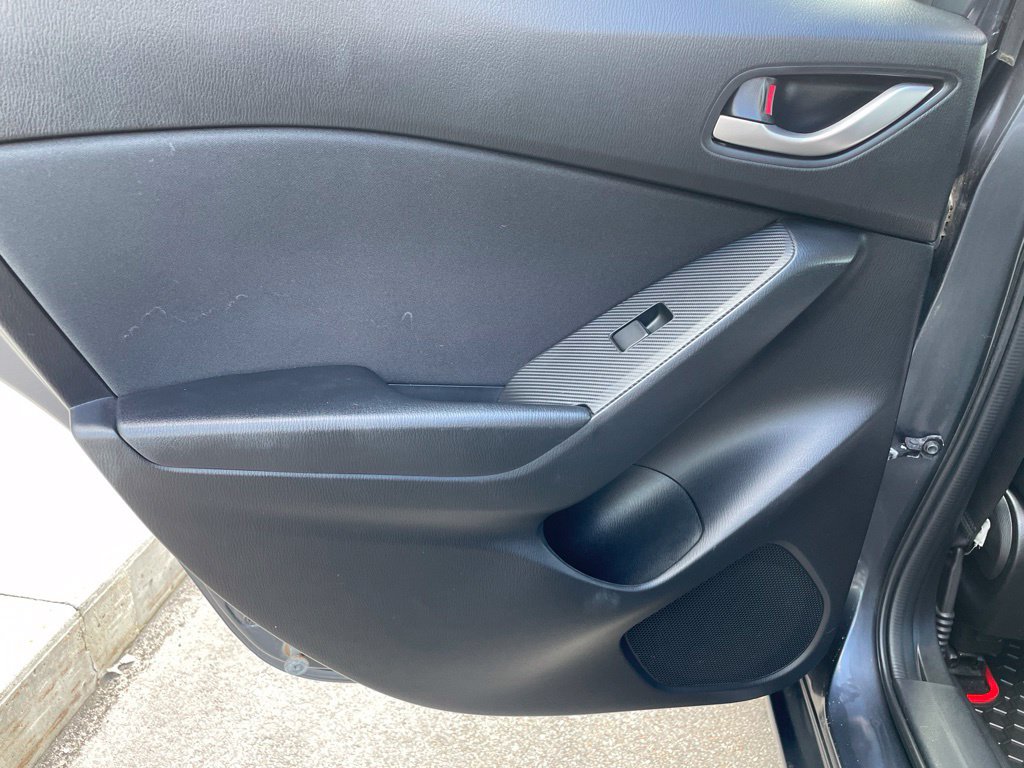 Used 2016 MAZDA MAZDA3 i Sport FWD image 13