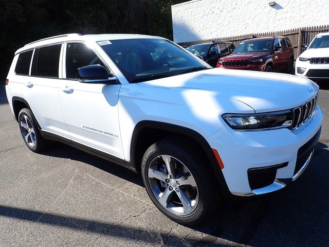 New 2025 Jeep Grand Cherokee L Limited image 9