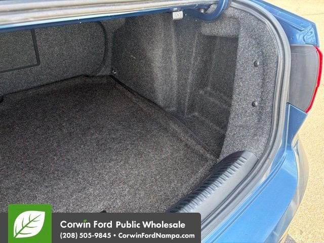 Used 2015 Volkswagen Jetta SE FWD image 29