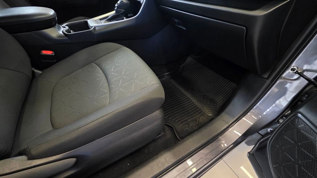 Used 2023 Toyota RAV4 XLE image 14