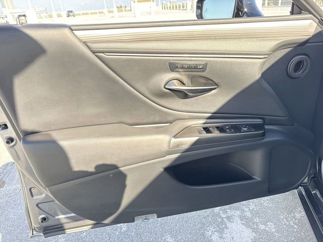 Used 2019 Lexus ES 350 F Sport w/ Accessory Package 2 image 13