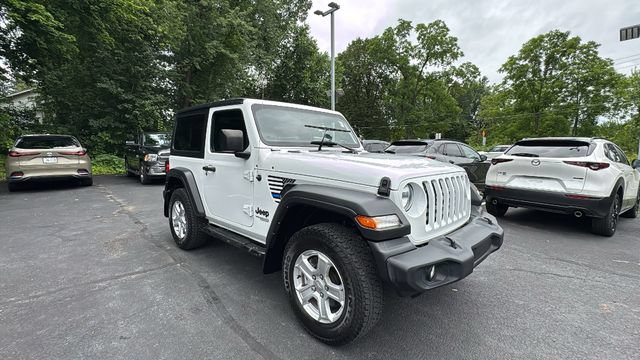 Used 2021 Jeep Wrangler Sport AWD/4WD image 3