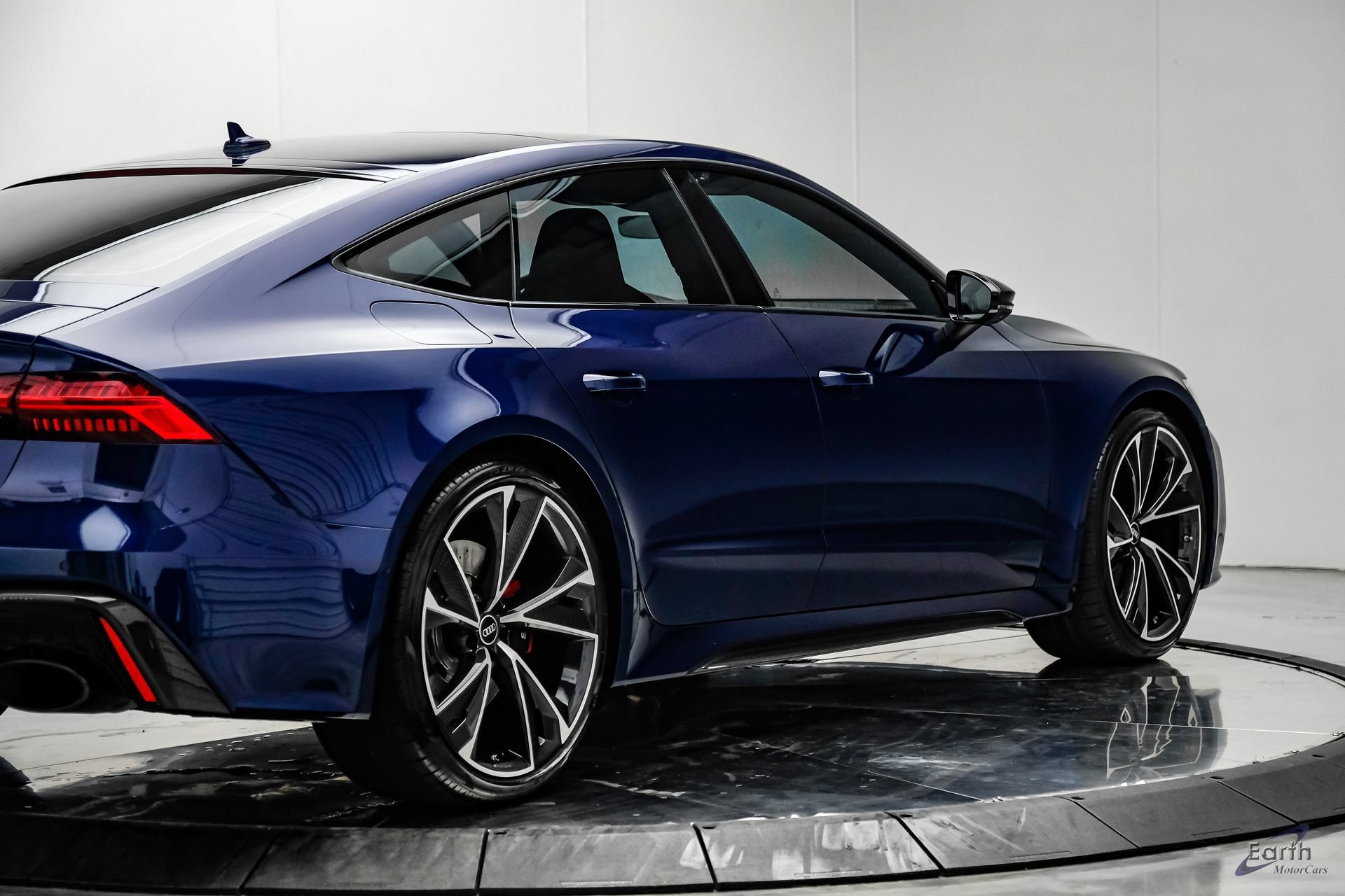 Used 2021 Audi RS 7 Sportback w/ Carbon Optic Package AWD/4WD image 19