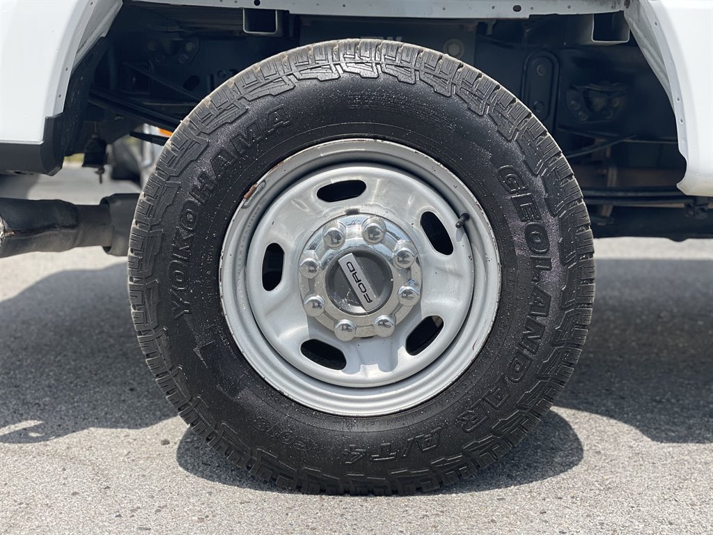Used 2021 Ford F250 XL w/ Power Equipment Group AWD/4WD image 35