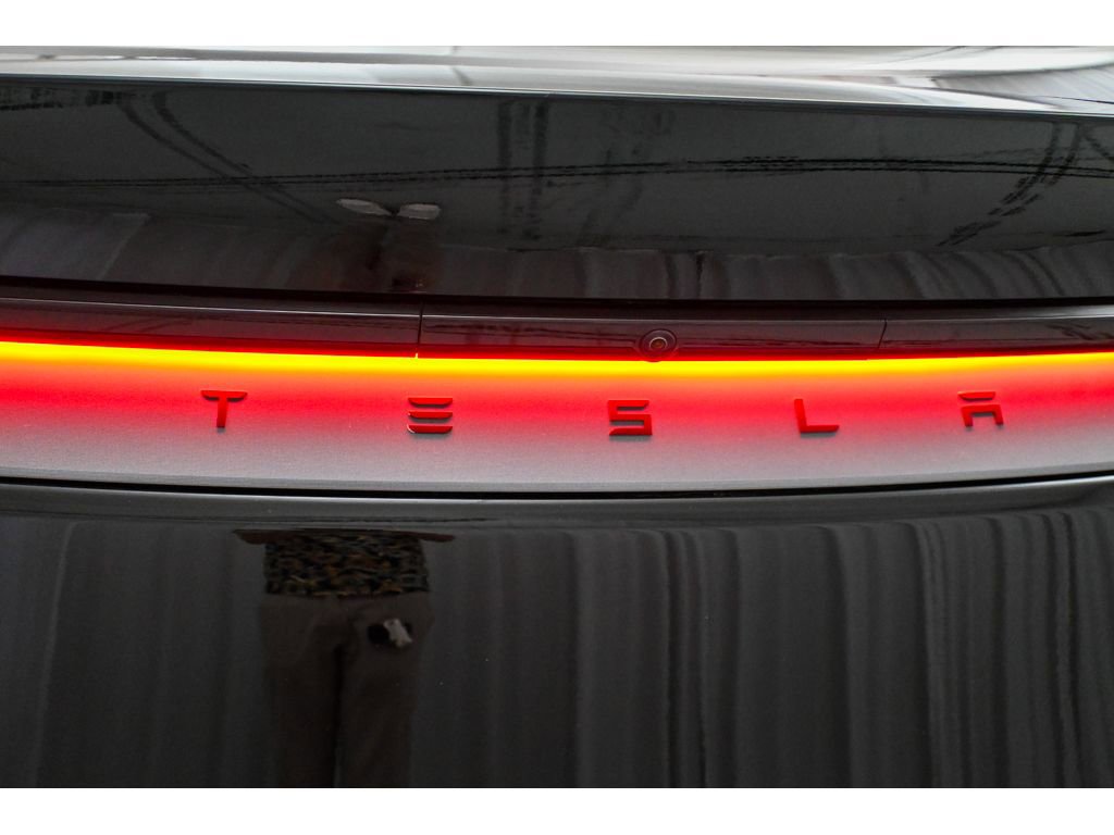 Used 2026 Tesla Model Y Long Range RWD image 58