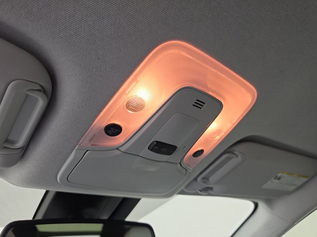 Used 2019 Toyota Prius XLE FWD image 23