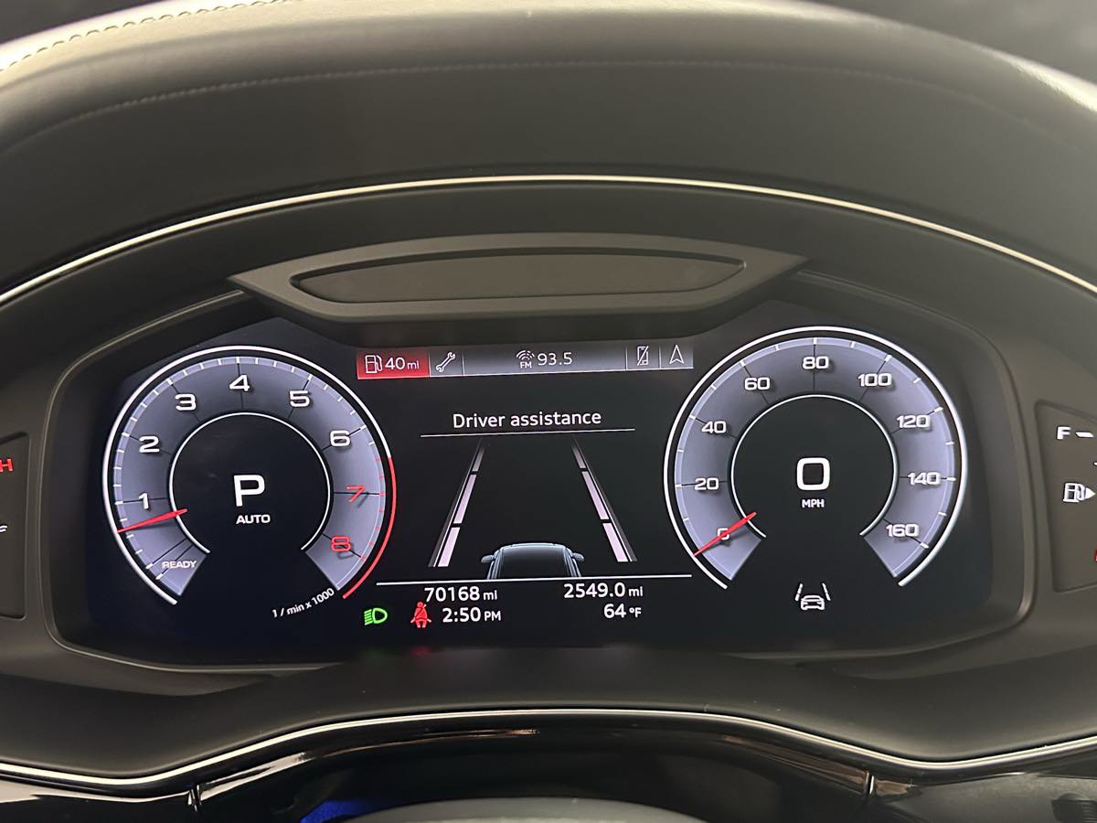 Used 2019 Audi Q8 Prestige AWD/4WD image 38