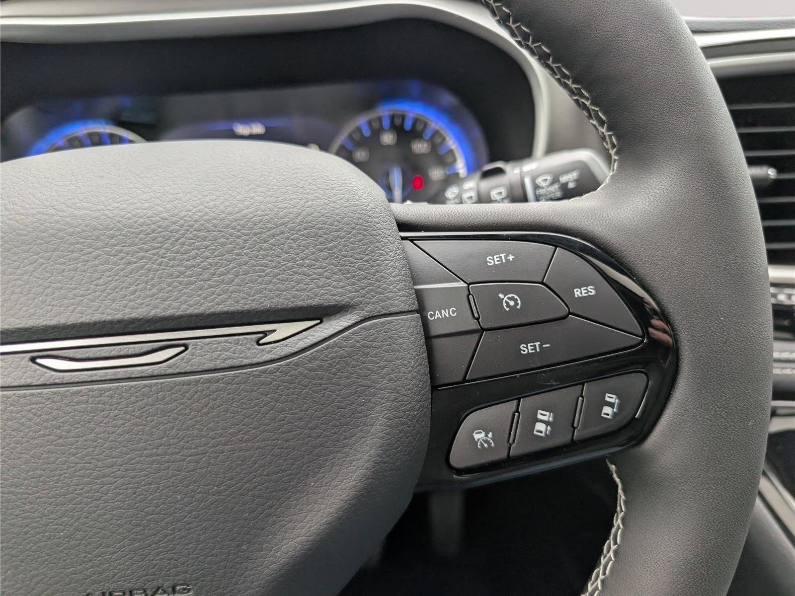 New 2027 Chrysler Pacifica Limited FWD image 22