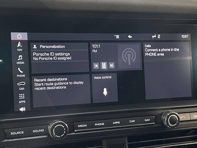 Used 2020 Porsche Macan AWD/4WD image 26