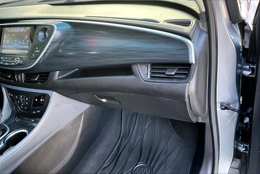 Used 2020 Buick Envision Essence FWD image 26