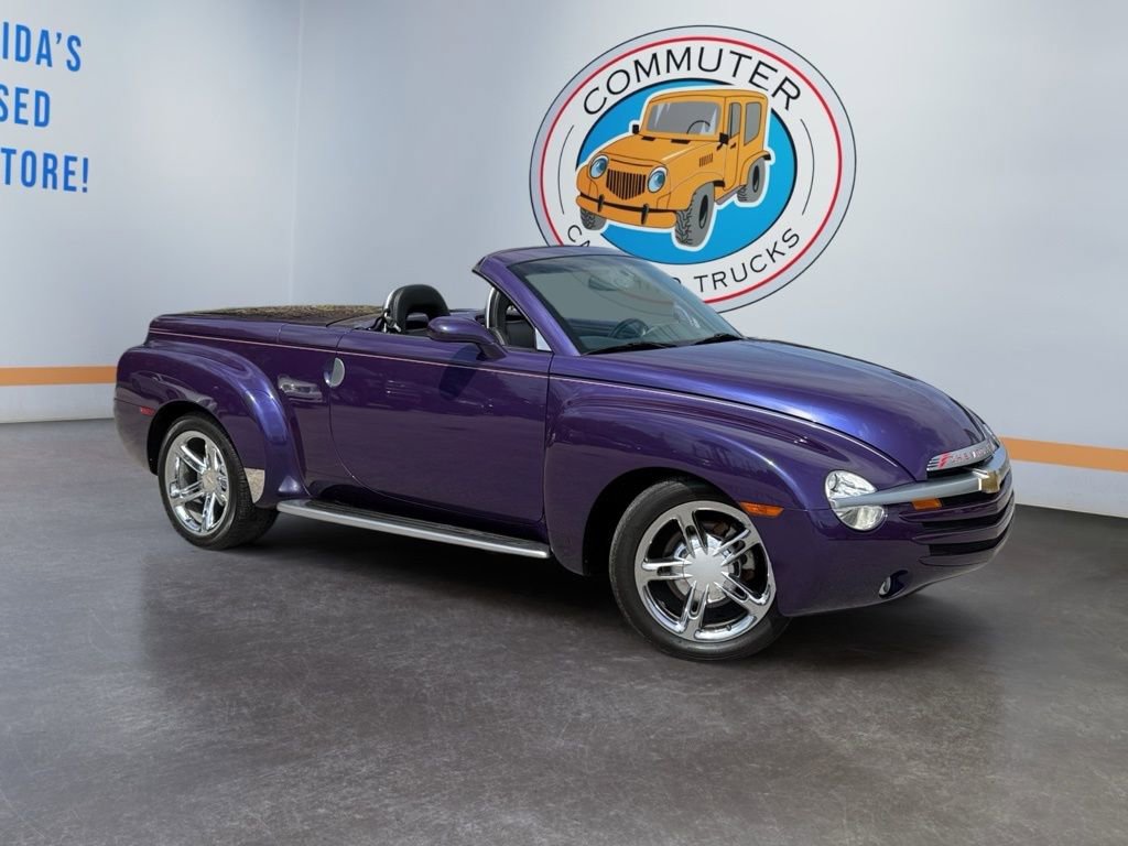 Used 2004 Chevrolet SSR w/ Preferred Equipment Group RWD image 8
