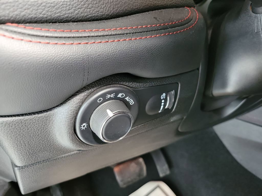 Used 2024 Dodge Durango GT image 41