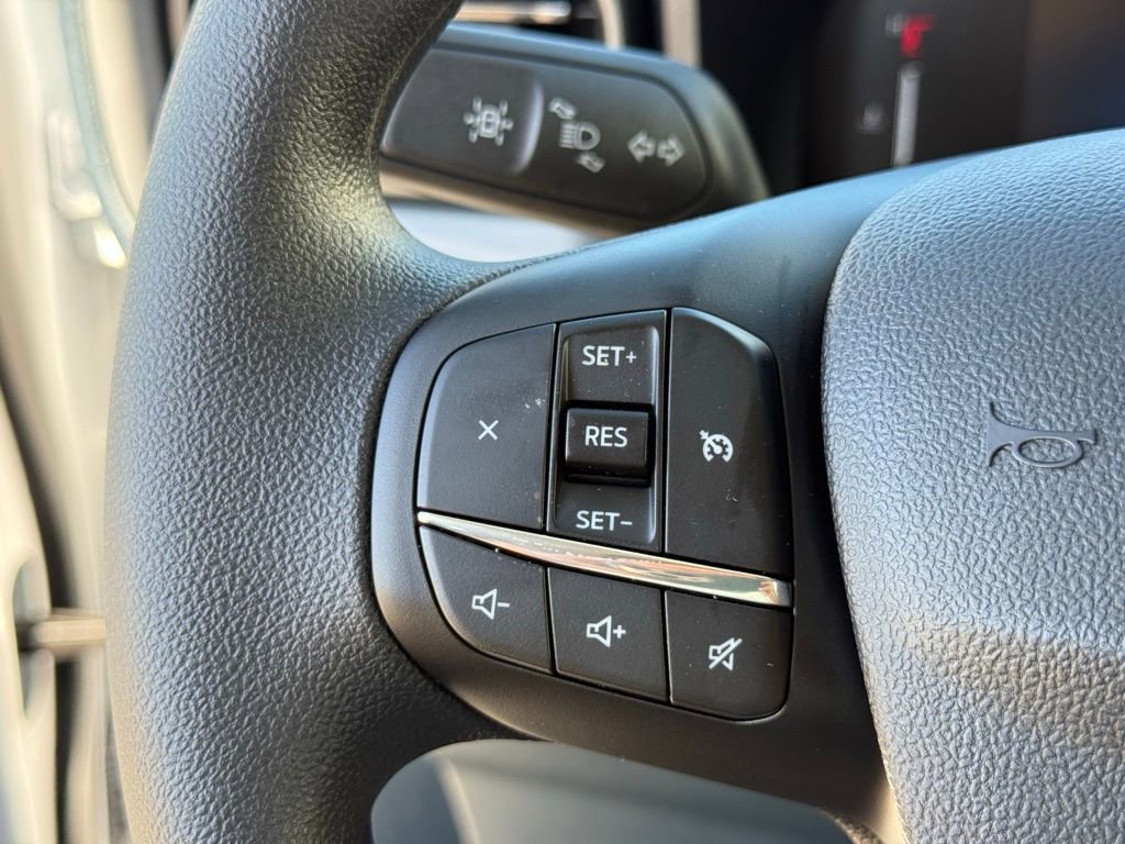 New 2025 Ford Maverick XL image 13