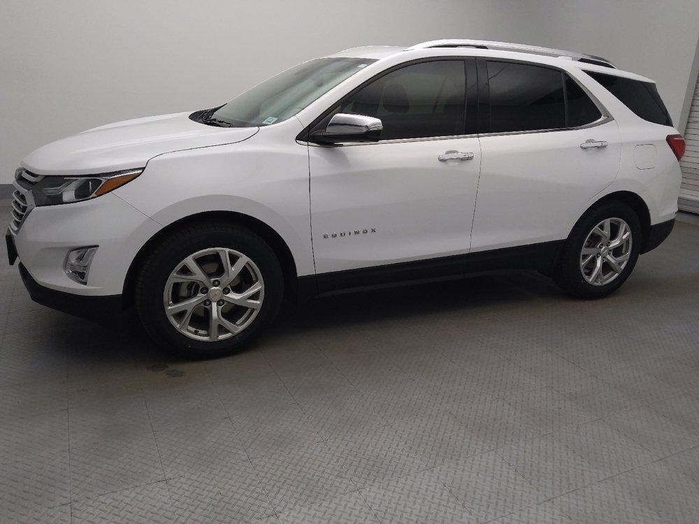 Used 2018 Chevrolet Equinox Premier image 2