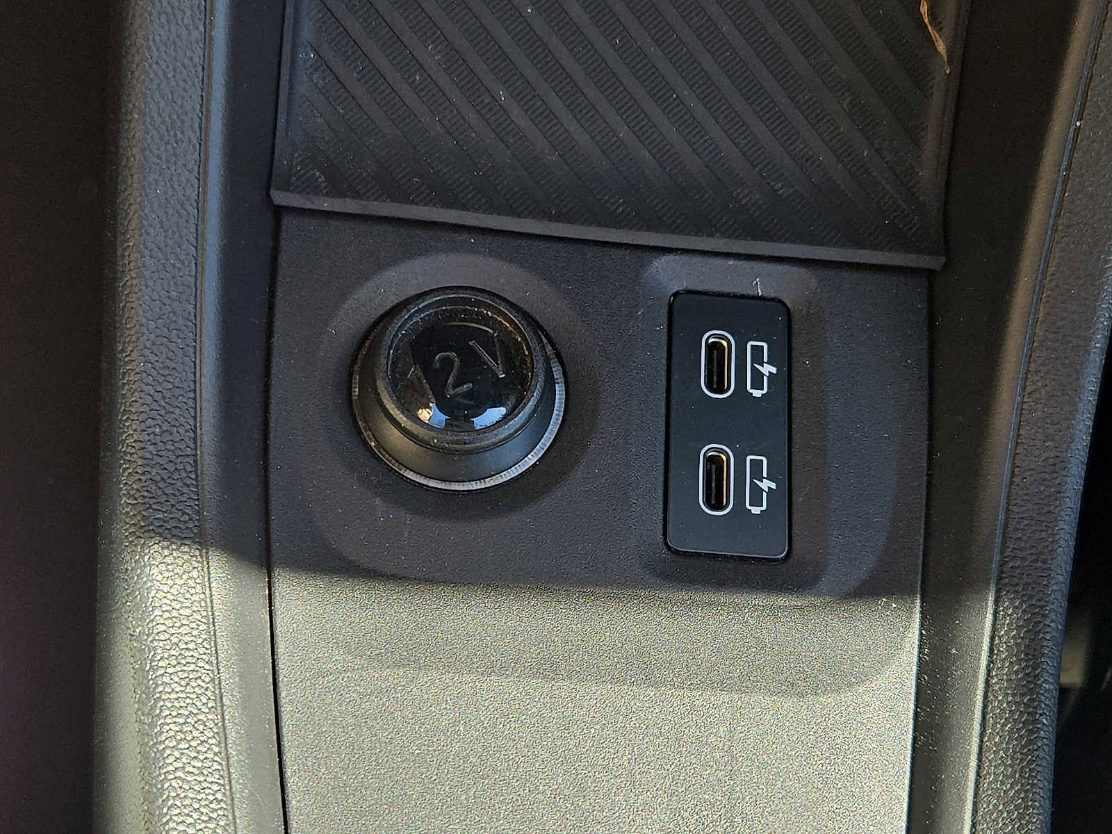 Used 2025 MINI Cooper 2-Door Hardtop image 23