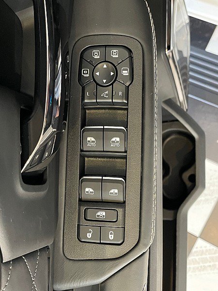 New 2027 RAM 3500 Limited AWD/4WD image 26