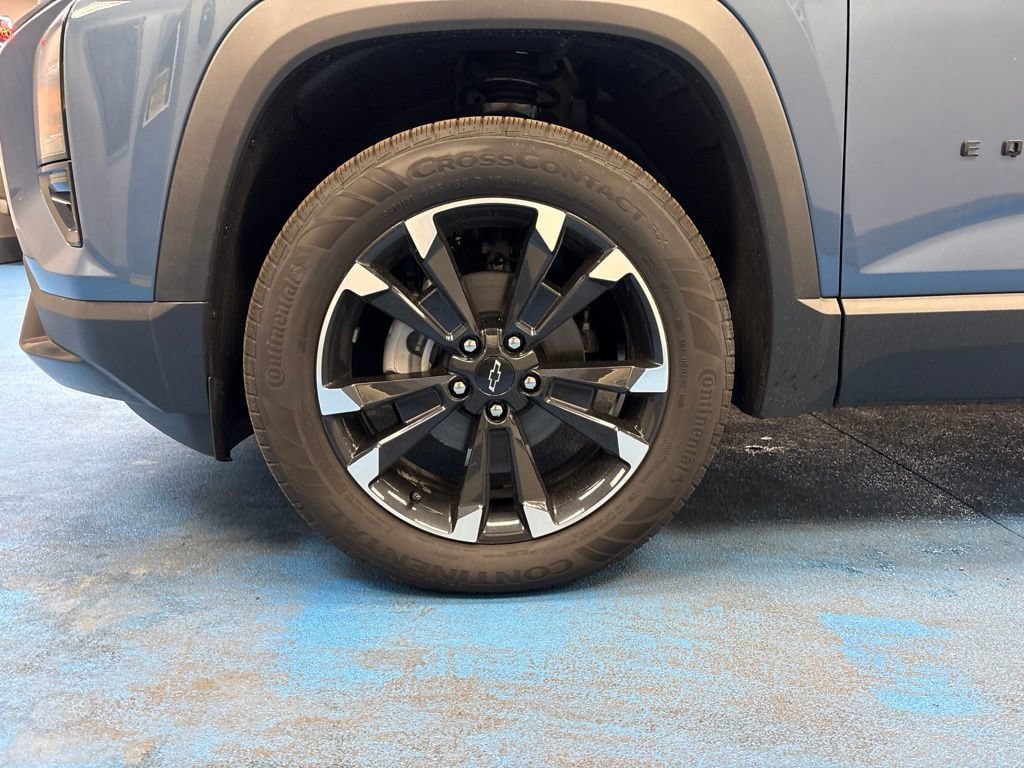 New 2026 Chevrolet Equinox RS w/ Convenience Package III FWD image 17