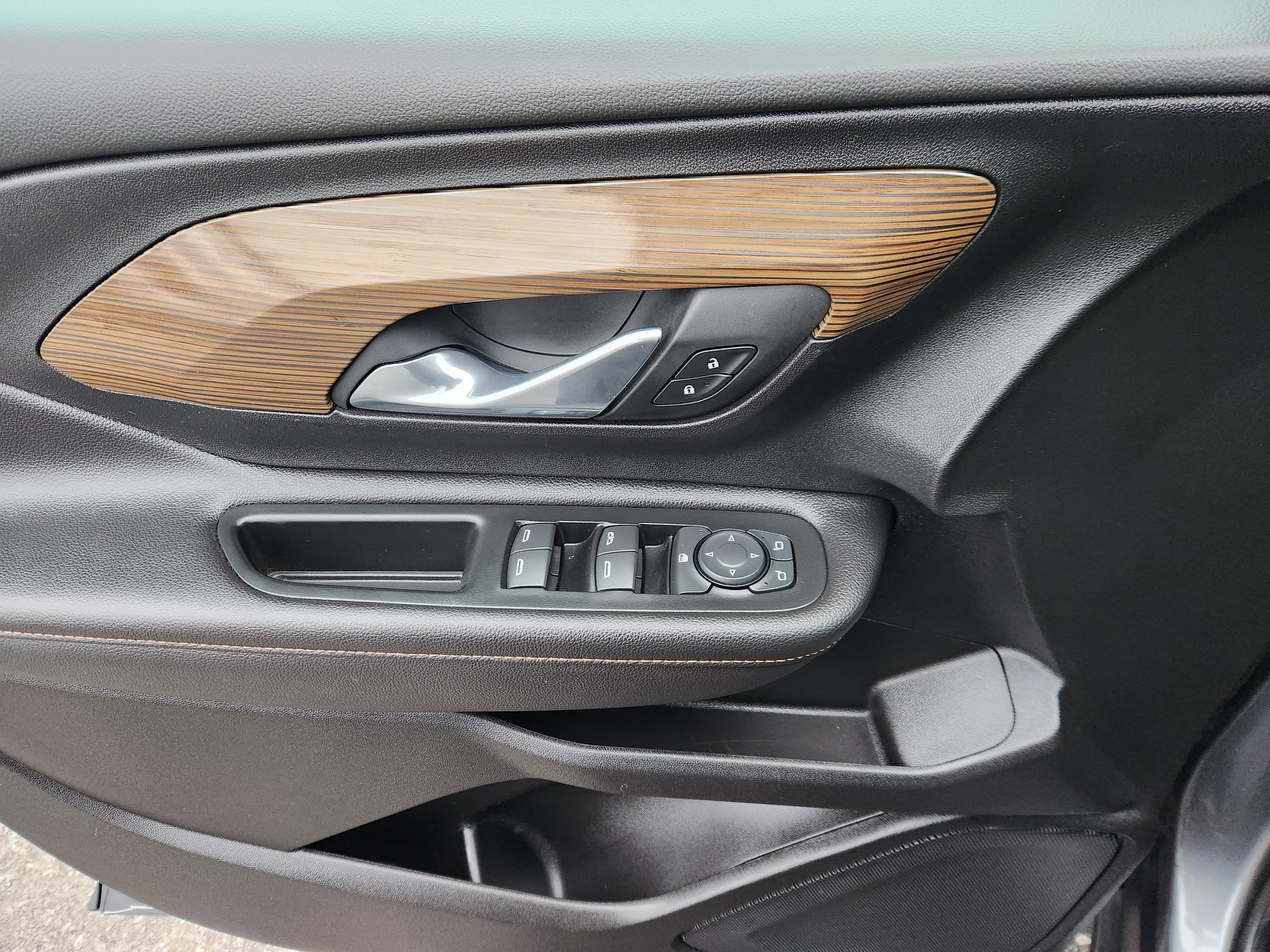 Used 2019 GMC Terrain SLE image 16