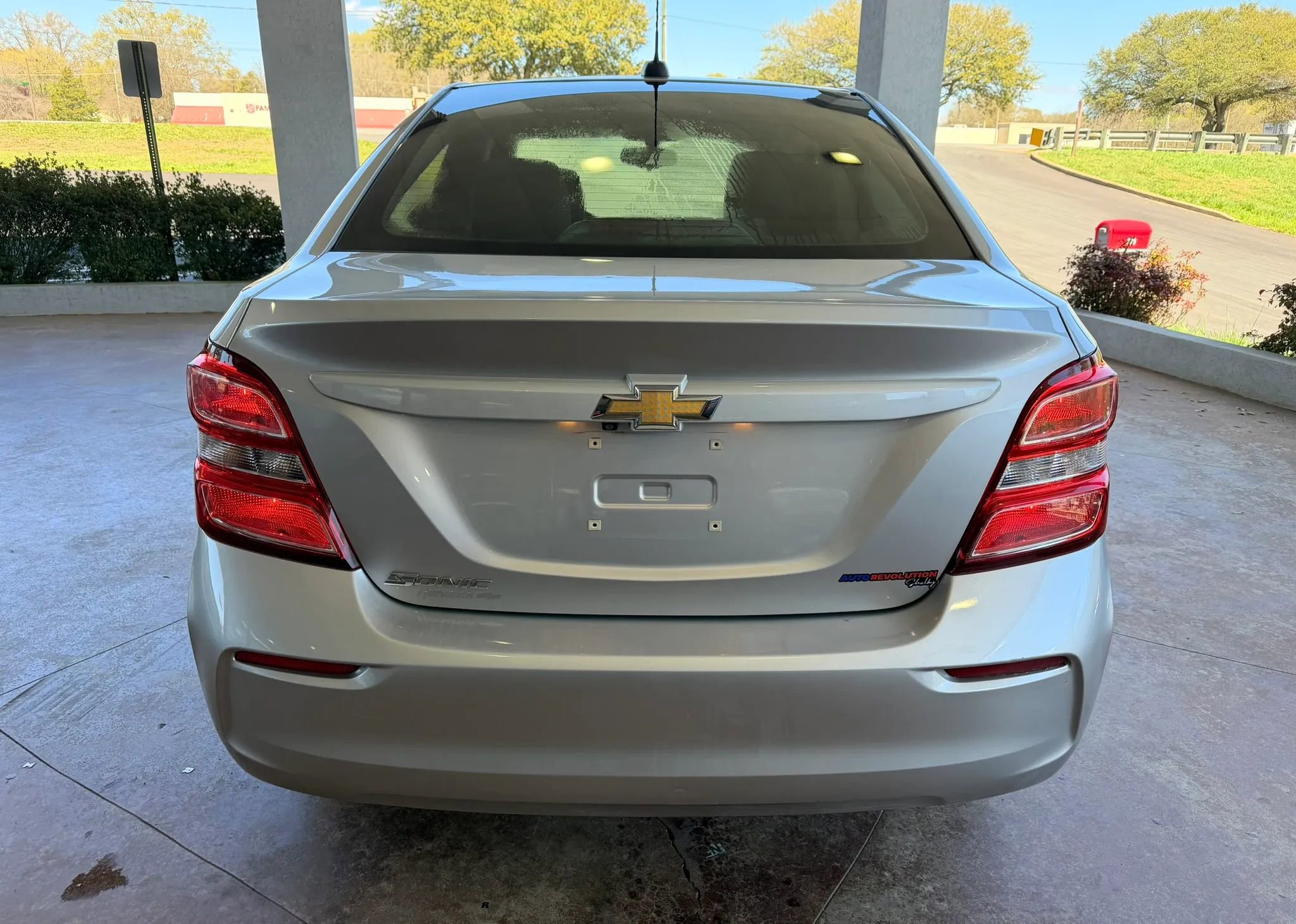 Used 2018 Chevrolet Sonic LS image 4