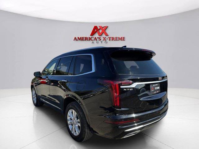 Used 2024 Cadillac XT6 Luxury w/ LPO, Floor Liner Package FWD image 3