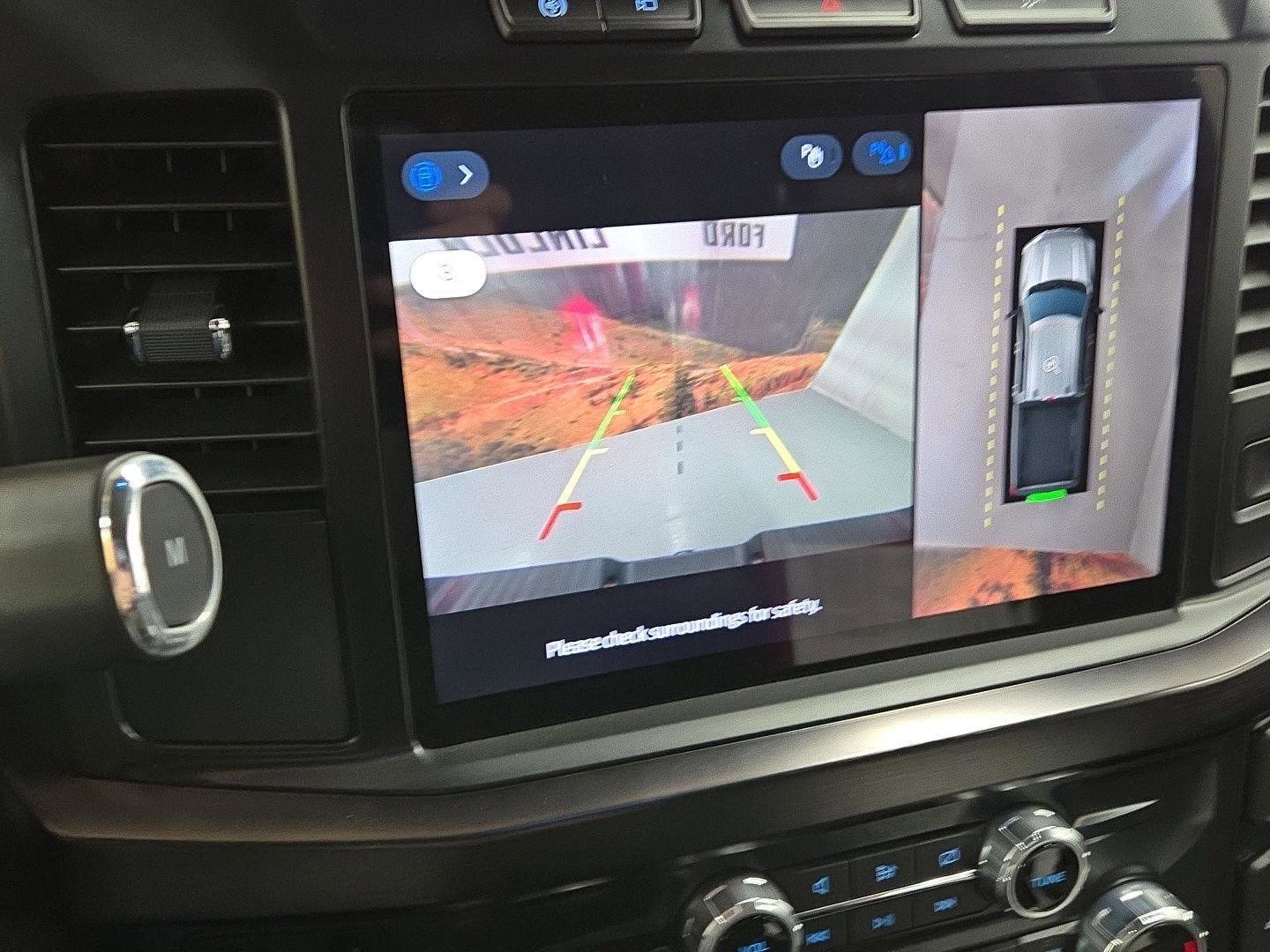 Used 2023 Ford F250 Lariat w/ Chrome Package image 10