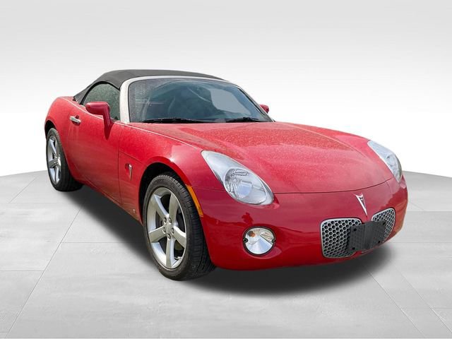 Used 2008 Pontiac Solstice Convertible w/ Preferred Package RWD image 1