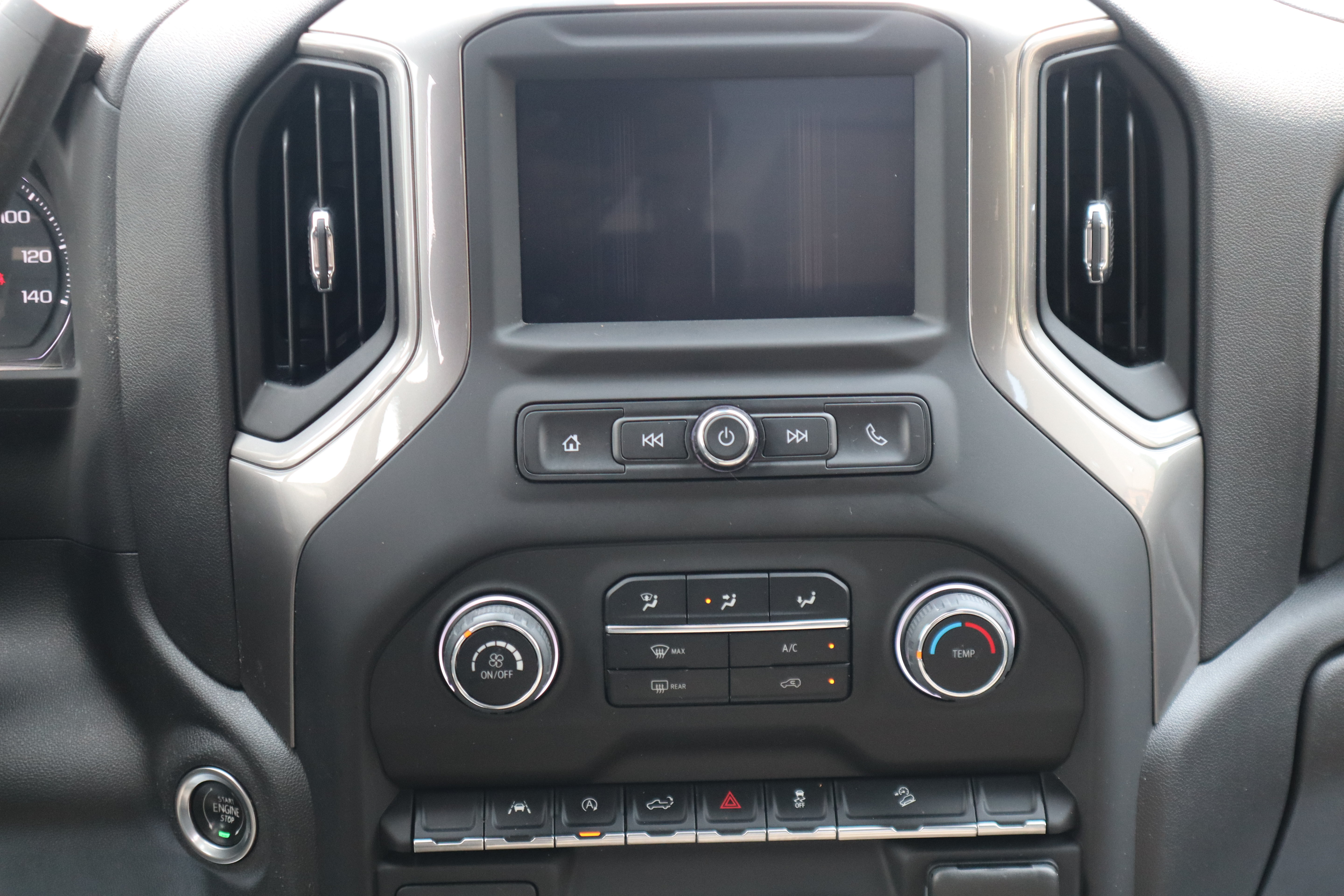 Used 2022 Chevrolet Silverado 1500 Custom Trail Boss AWD/4WD image 14