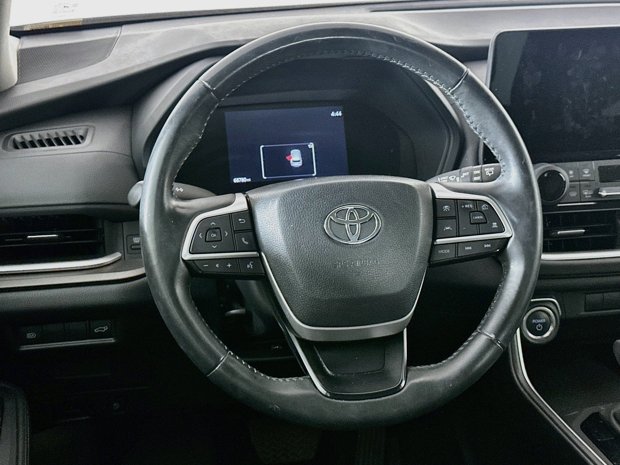 Used 2024 Toyota Grand Highlander AWD Hybrid image 17