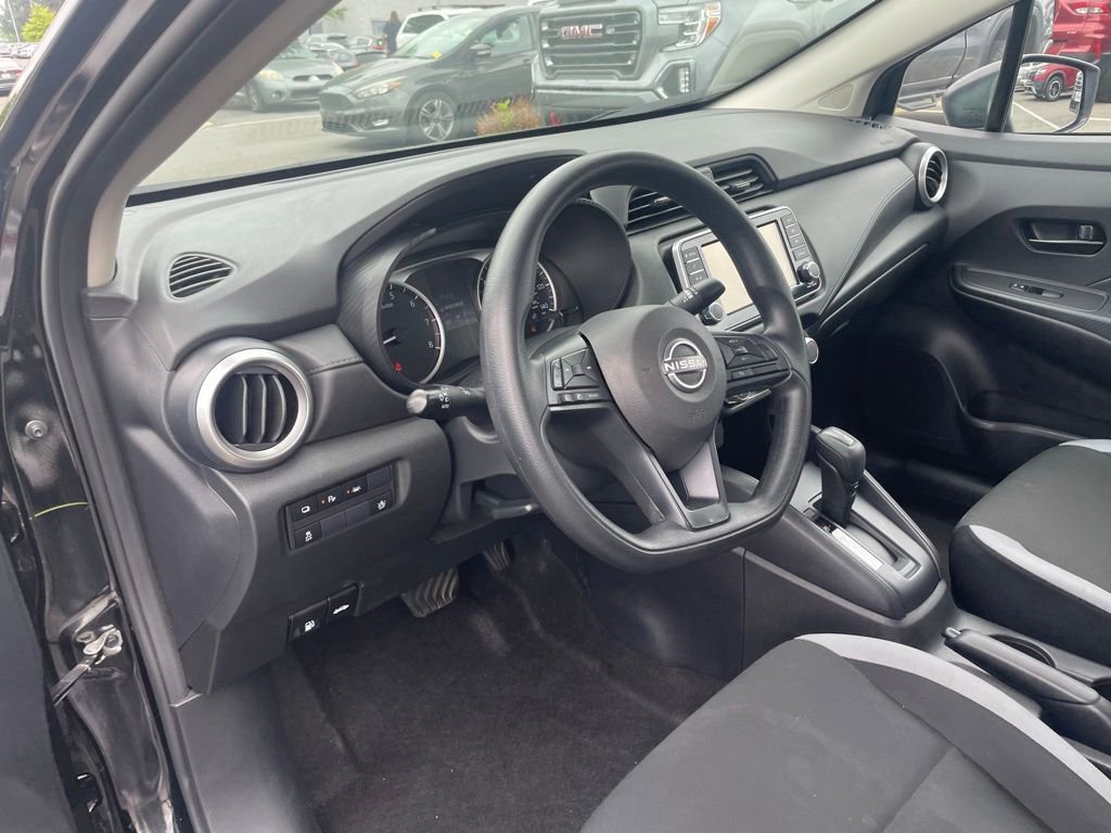 Used 2025 Nissan Versa S FWD image 8