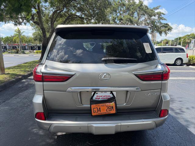 Used 2018 Lexus LX 570 4WD image 7