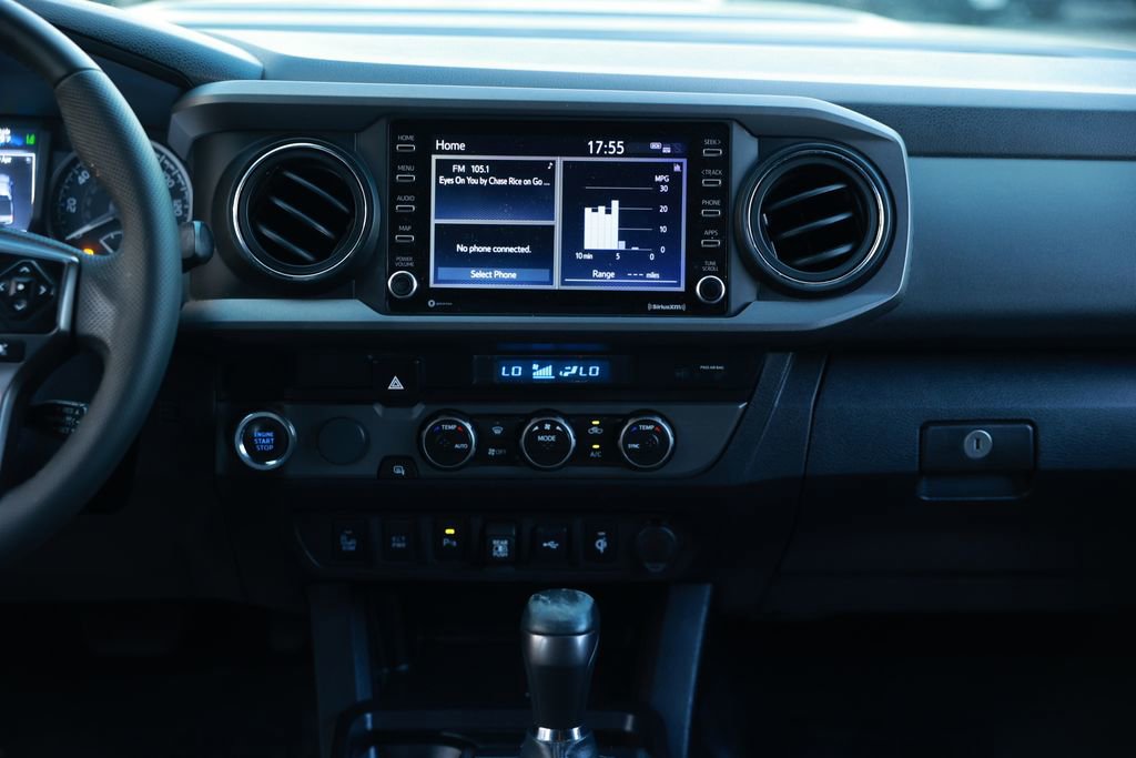 Used 2022 Toyota Tacoma TRD Sport w/ Technology Package image 28