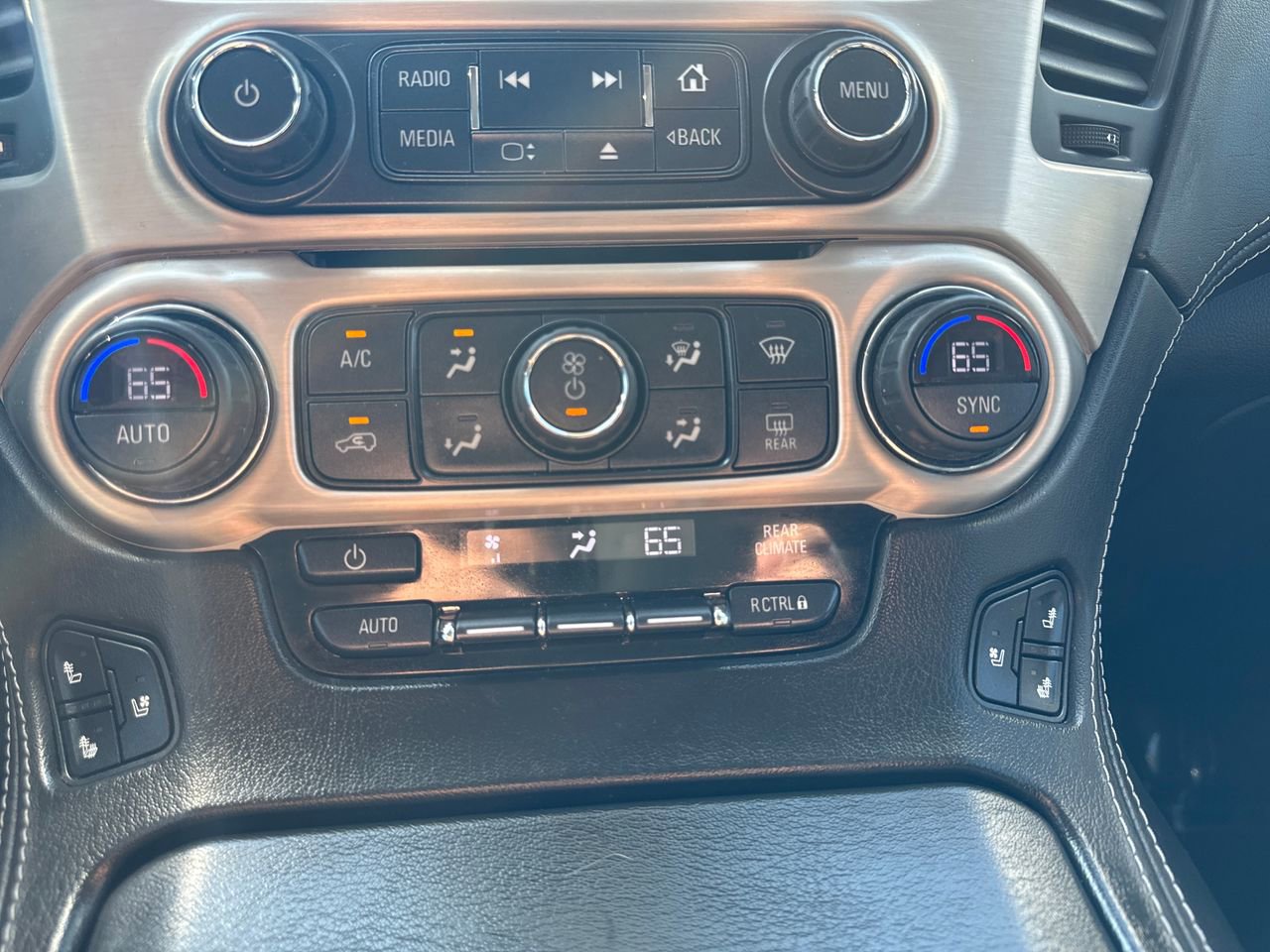 Used 2020 GMC Yukon XL Denali image 20