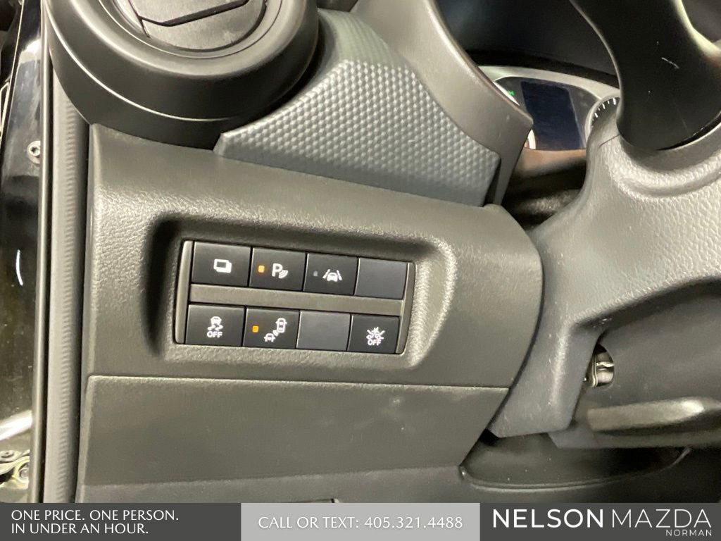 Used 2021 Nissan Kicks S image 36