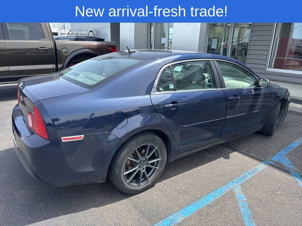 Used 2011 Chevrolet Malibu LS FWD image 2