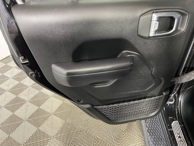 Used 2023 Jeep Gladiator Sport image 14