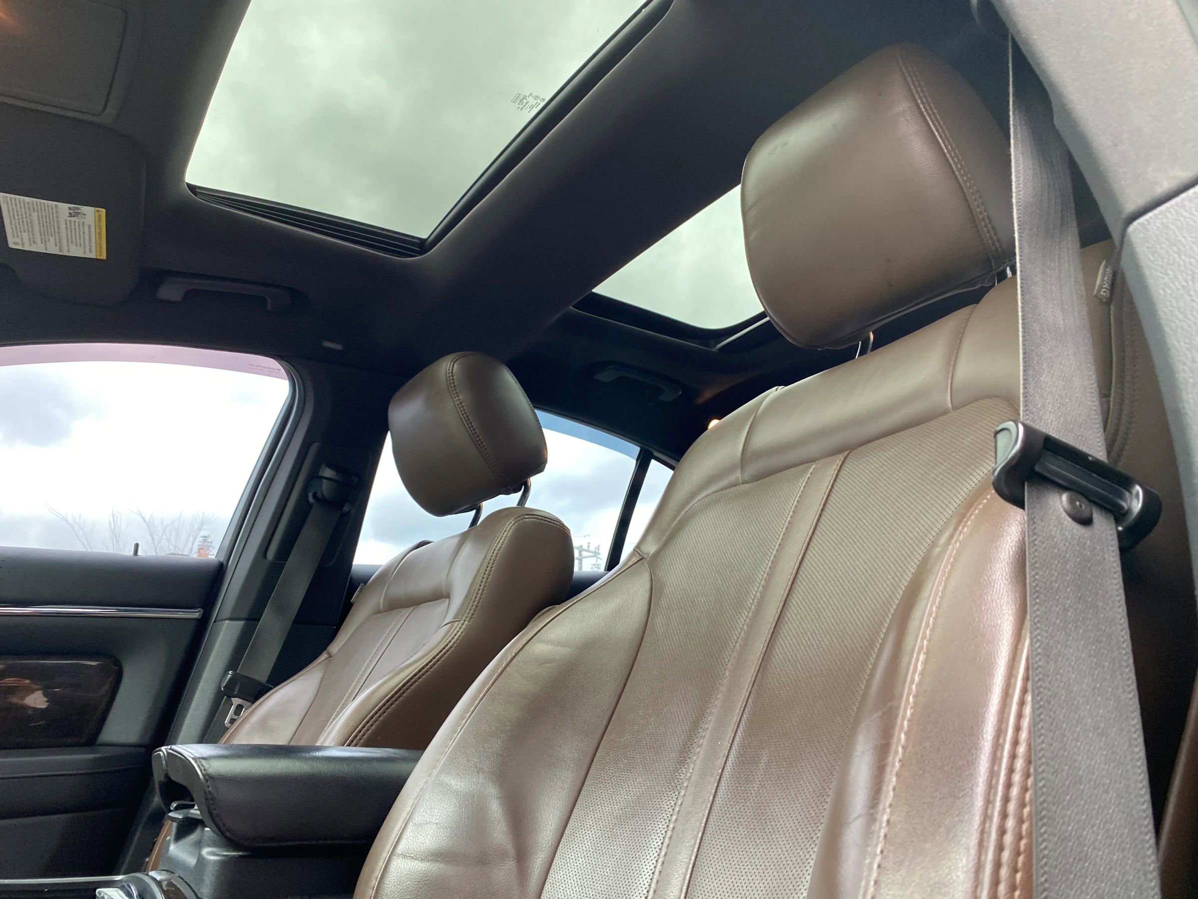 Used 2015 Lincoln MKS AWD w/ Equipment Group 101A image 25