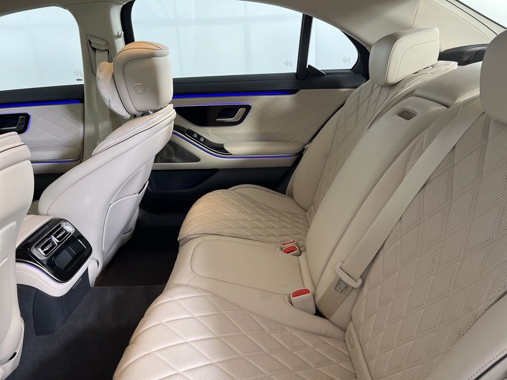 Certified 2025 Mercedes-Benz S 580 4MATIC Sedan image 12