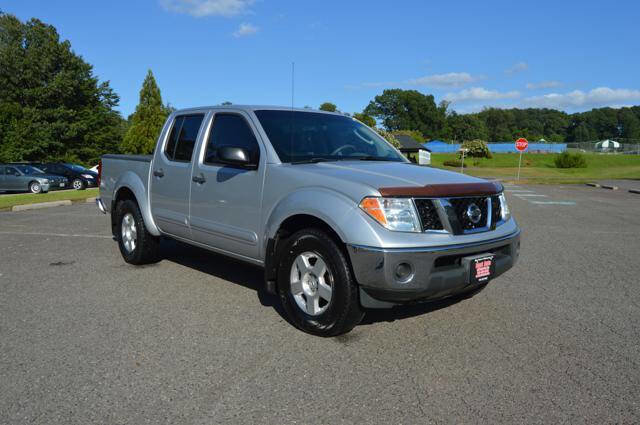 Used 2008 Nissan Frontier SE w/ SE Value Truck Pkg image 3