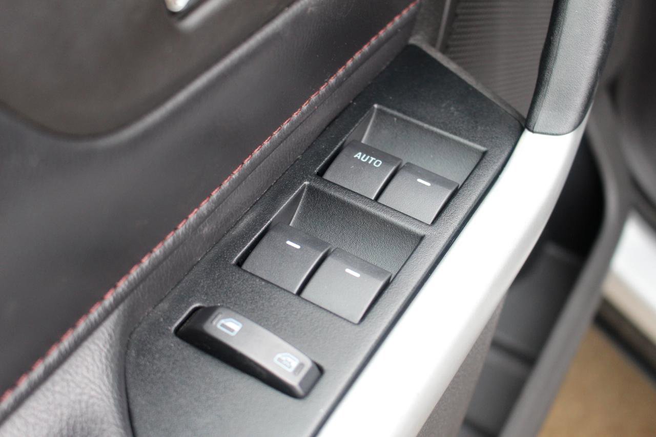 Used 2012 Ford Edge SEL AWD/4WD image 12