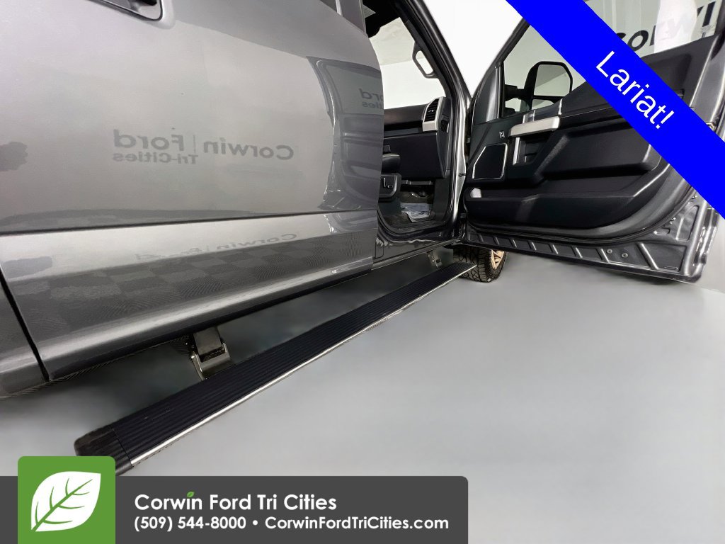 Used 2018 Ford F150 Lariat w/ Equipment Group 502A Luxury AWD/4WD image 32