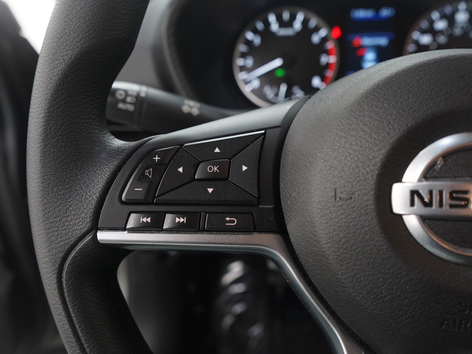 Used 2023 Nissan Sentra S image 23