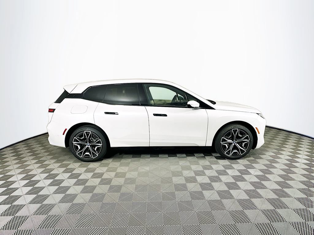 New 2026 BMW iX xDrive45 image 10