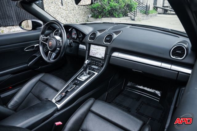 Used 2017 Porsche 718 Boxster S RWD image 19