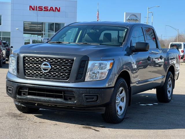 Used 2018 Nissan Titan S w/ S Utility Package image 35