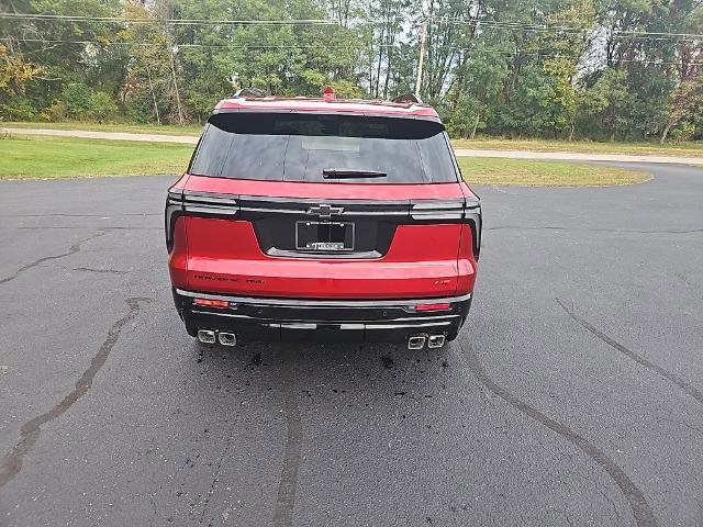 New 2026 Chevrolet Traverse RS w/ LPO, Floor Liner Package image 5