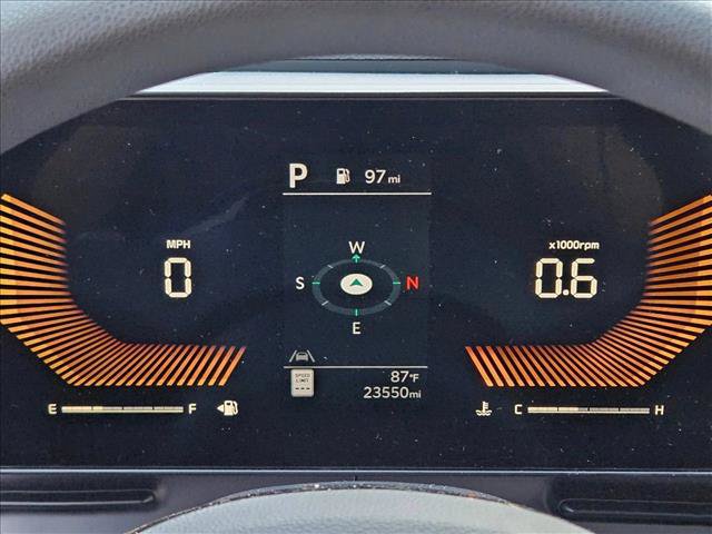 Used 2025 Kia Carnival LX FWD image 10